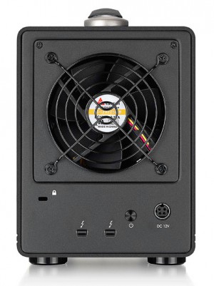 AKiTiO_Thunder2_Quad_02